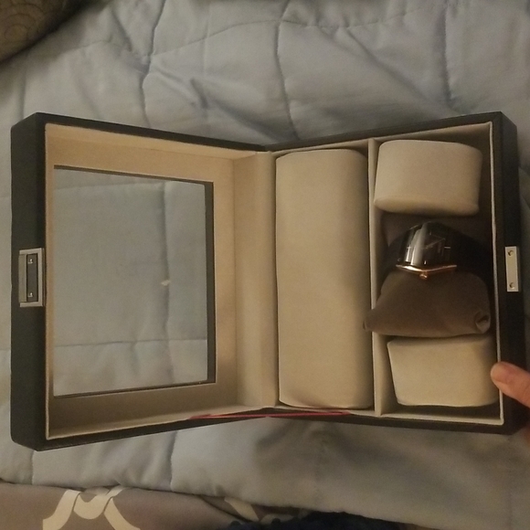 Red Envelope Leather with Glass Watch Valet - Picture 2 of 2